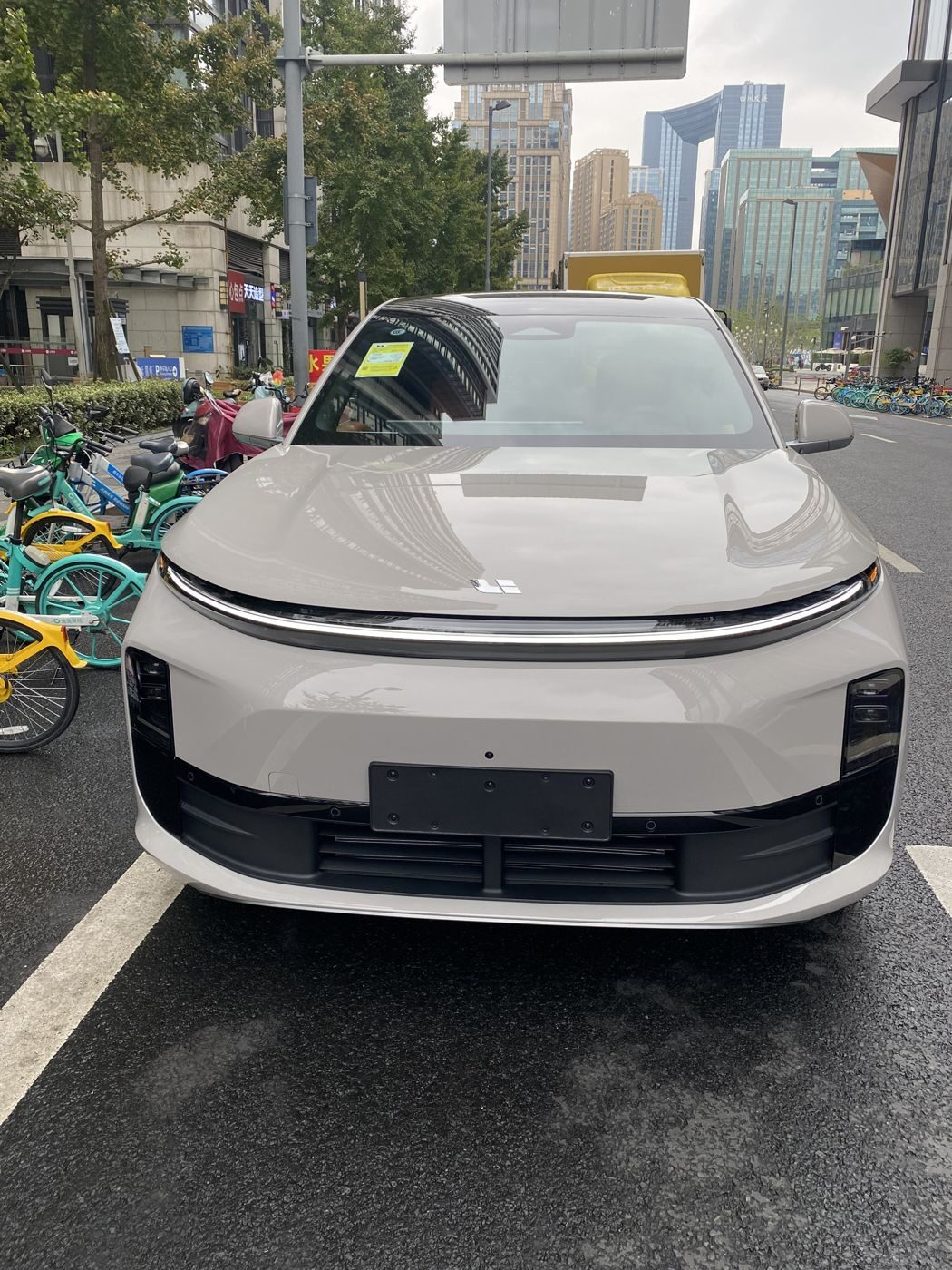 GALAXY MEGA 高压纯电 MPV